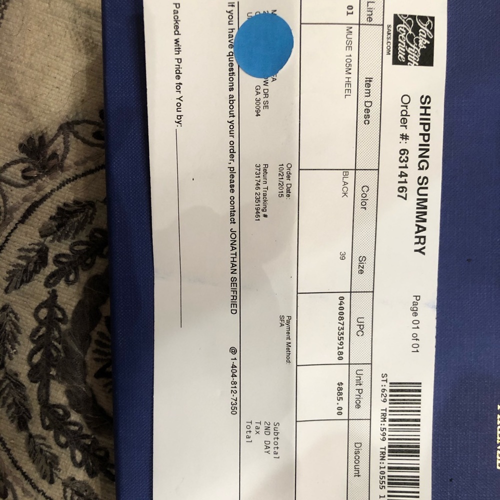 Shoes - Picture 7 of 8